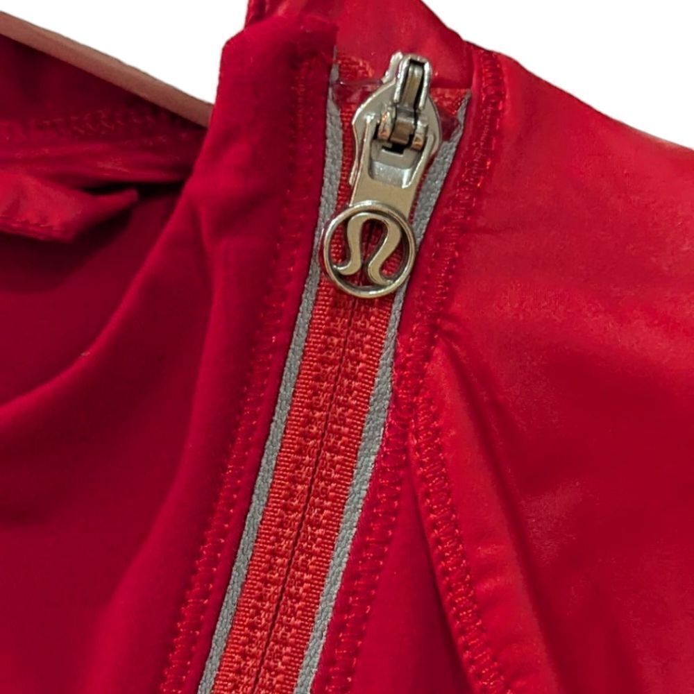 Lululemon Run: Track Time Jacket Currant Red Women's 4 Lightweight Zip Up - Picture 10 of 11